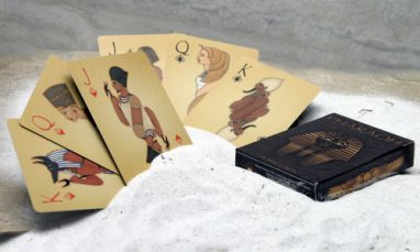 Jeu de Cartes Bicycle Disney Mickey Mouse inspired Black and Gold