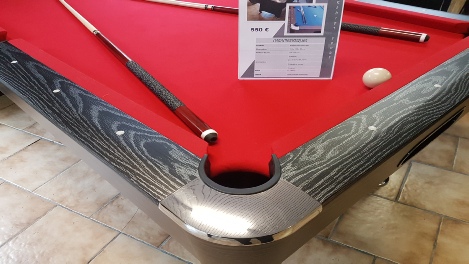 Table Pool Saturne noir (Tapis rouge) 7ft - Image 2